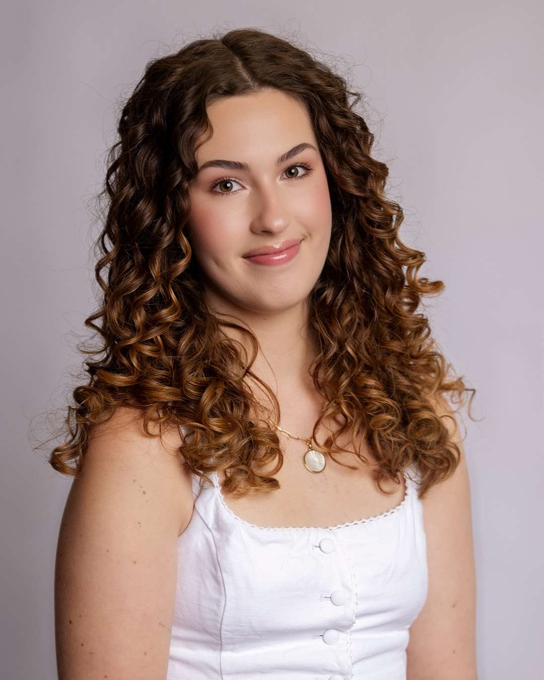 Courtney, hairstylist at Salon 730 in Fredericksburg VA